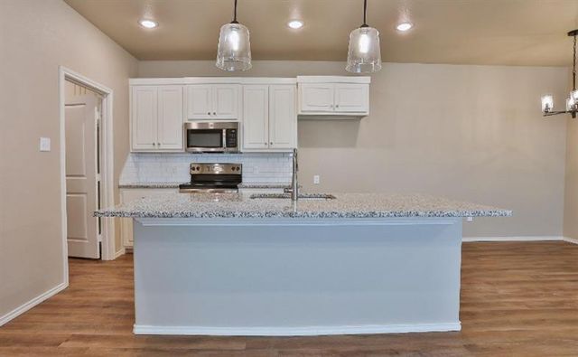 1223 Preston Trail, Wolfforth, TX 79382