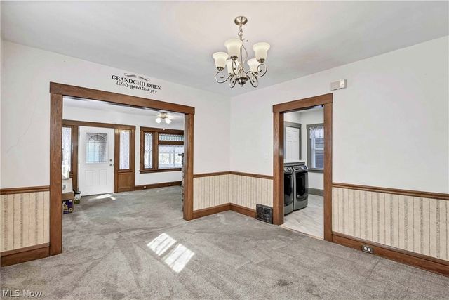 13305 Hazelwood Avenue, Lakewood, OH 44107