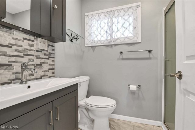 13305 Hazelwood Avenue, Lakewood, OH 44107