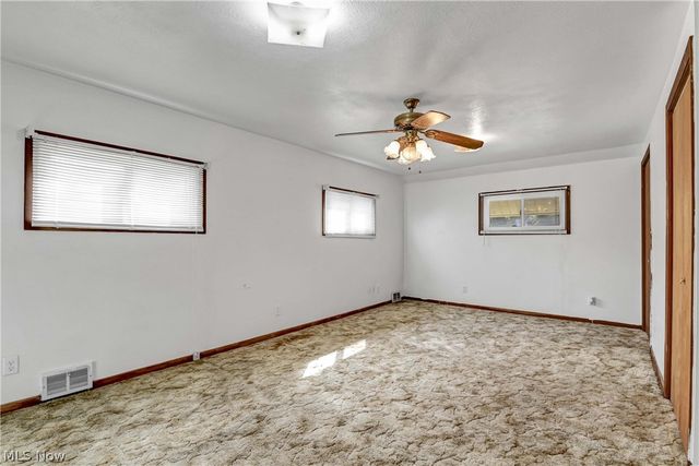 13305 Hazelwood Avenue, Lakewood, OH 44107