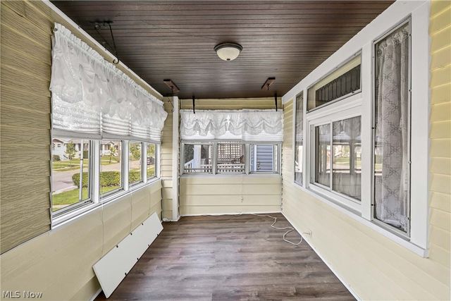 13305 Hazelwood Avenue, Lakewood, OH 44107