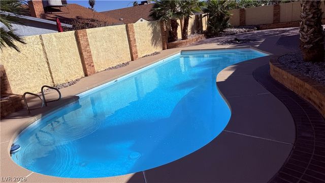 1009 Smith Street, Las Vegas, NV 89108