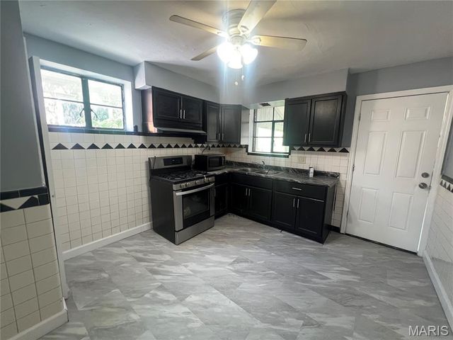 8636 Riverview Boulevard, St Louis, MO 63147