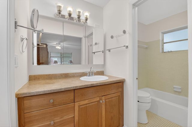 172 High Point Terrace W D, Delray Beach, FL 33445