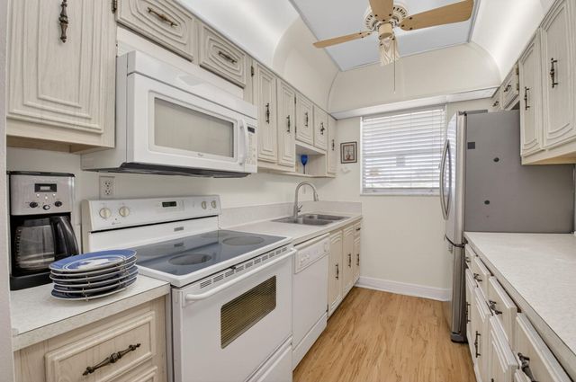 172 High Point Terrace W D, Delray Beach, FL 33445