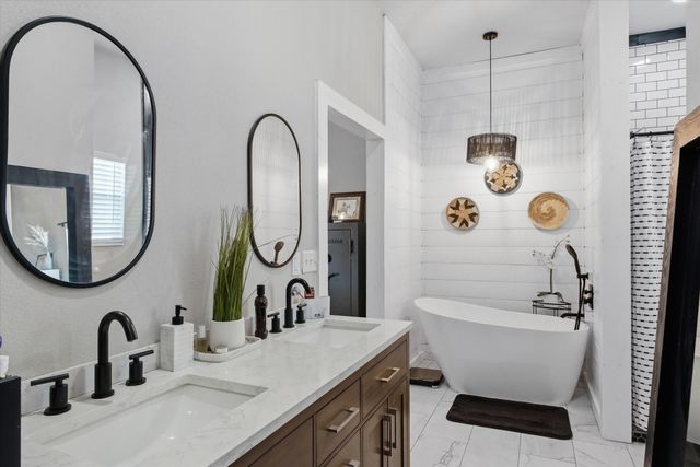 1744 Vz County Road 2303, Canton, TX 75103