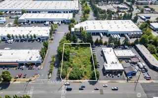 8425 S 216th Street, Kent, WA 98032