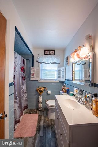 408 FAIRWAY DR, Lancaster, PA 17603