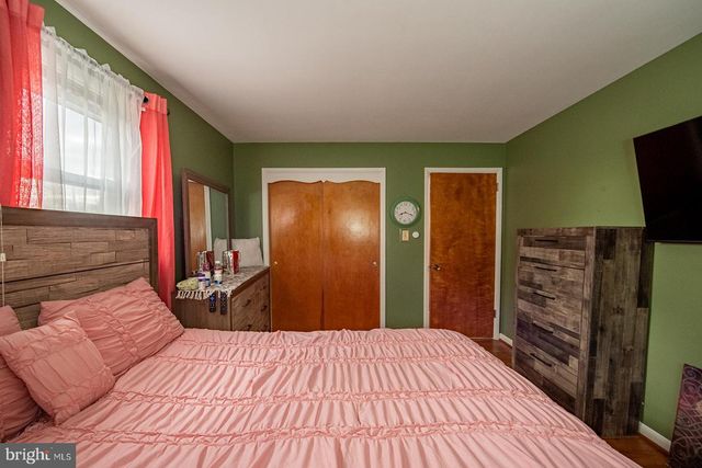 408 FAIRWAY DR, Lancaster, PA 17603