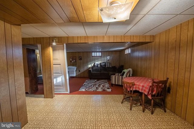 408 FAIRWAY DR, Lancaster, PA 17603