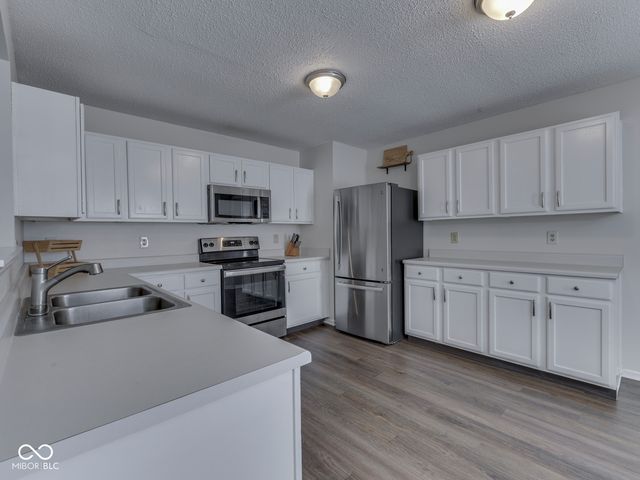 1801 Sonesta Way, Indianapolis, IN 46217
