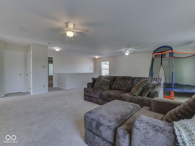1801 Sonesta Way, Indianapolis, IN 46217
