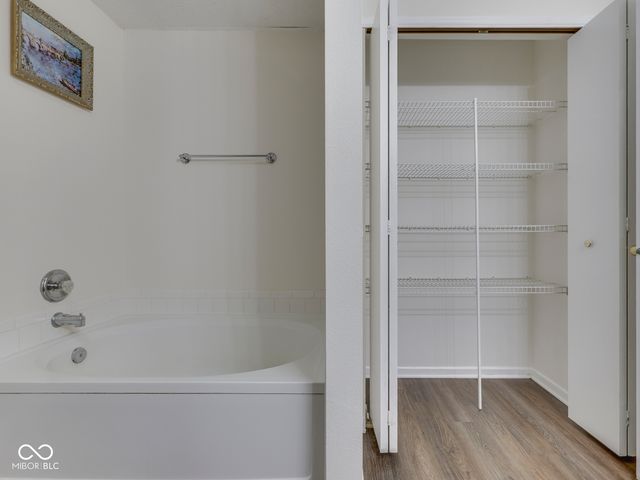 1801 Sonesta Way, Indianapolis, IN 46217