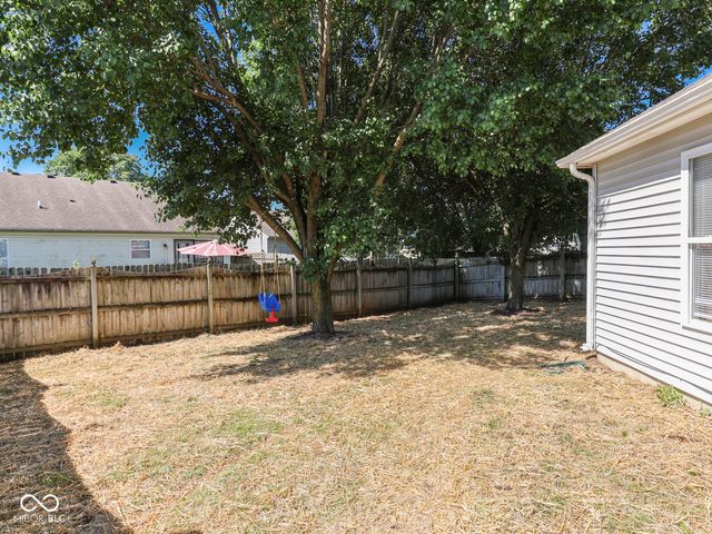 1801 Sonesta Way, Indianapolis, IN 46217
