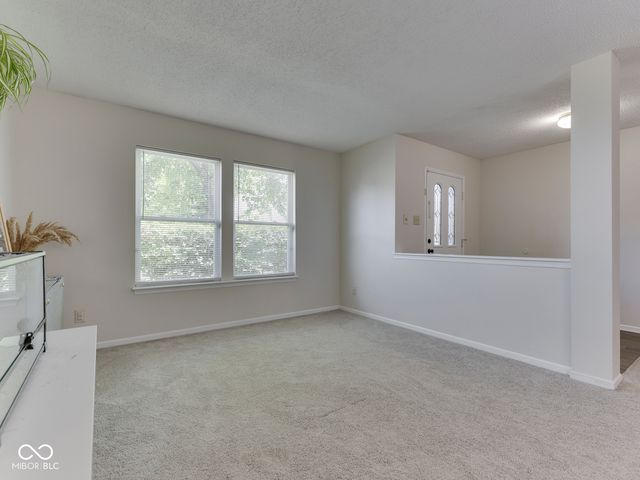 1801 Sonesta Way, Indianapolis, IN 46217