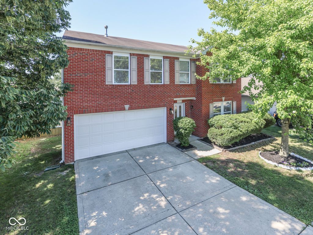 1801 Sonesta Way, Indianapolis, IN 46217