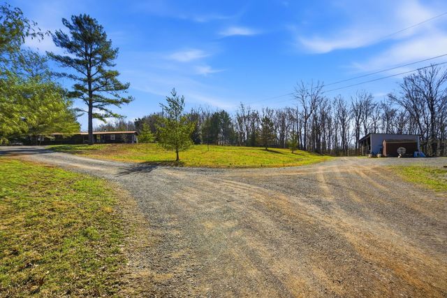 3611 Cooper Nicholson Rd, Pleasant View, TN 37146
