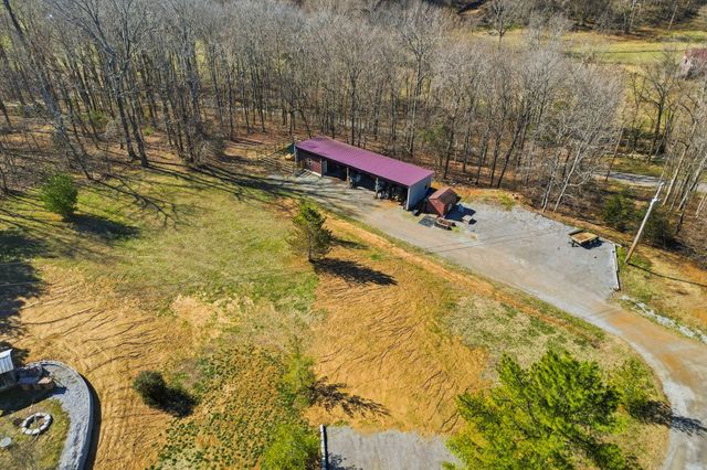 3611 Cooper Nicholson Rd, Pleasant View, TN 37146