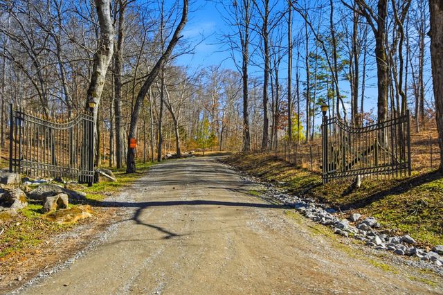 3611 Cooper Nicholson Rd, Pleasant View, TN 37146