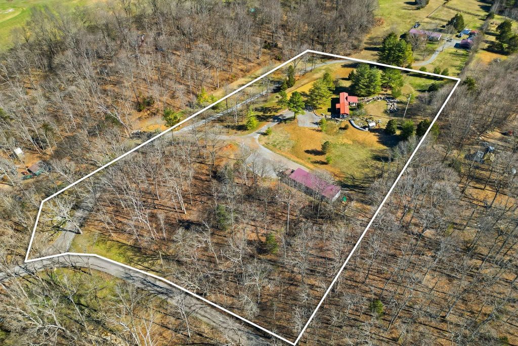 3611 Cooper Nicholson Rd, Pleasant View, TN 37146