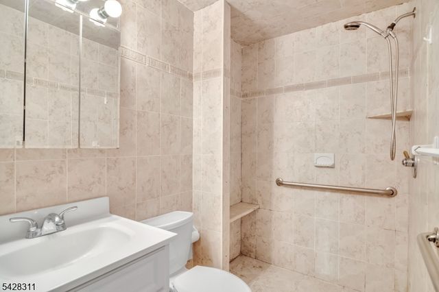 89 1St Ave, Raritan Boro, NJ 08869