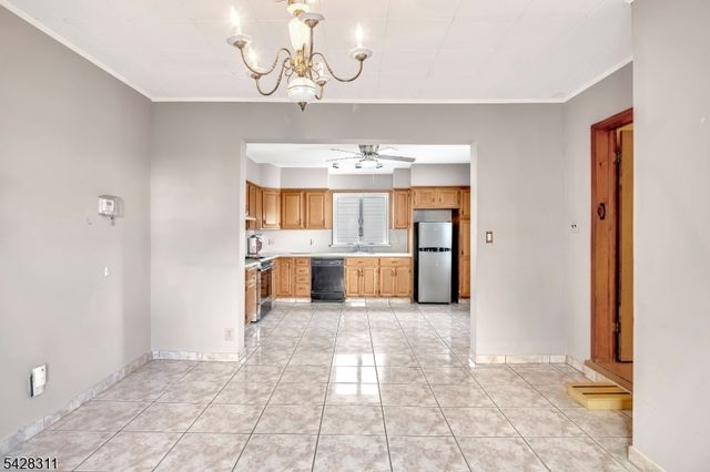89 1St Ave, Raritan Boro, NJ 08869