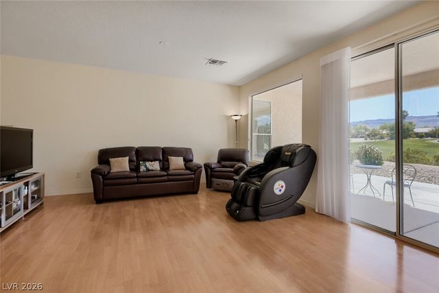 4621 Regalo Bello Street 5130Golf, Las Vegas, NV 89135