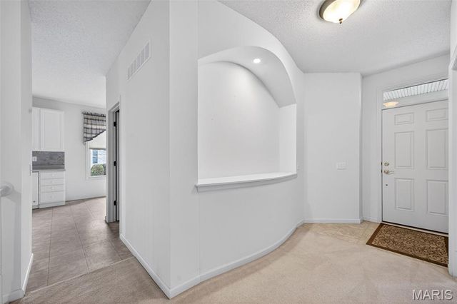 2140 Hawks Landing Drive, Lake St Louis, MO 63367