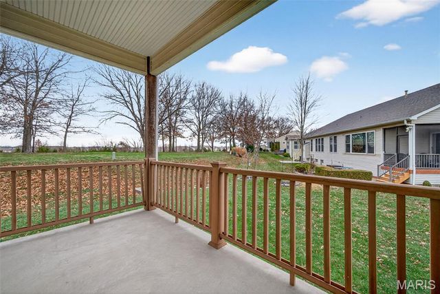 2140 Hawks Landing Drive, Lake St Louis, MO 63367