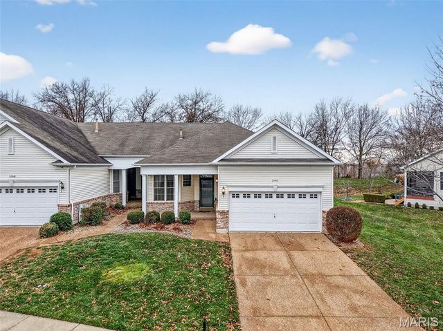 2140 Hawks Landing Drive, Lake St Louis, MO 63367