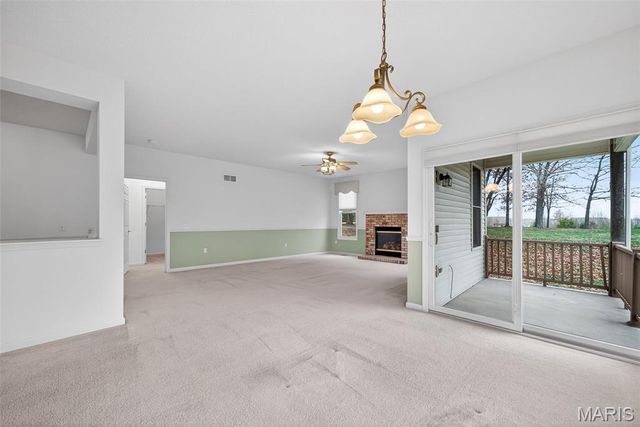 2140 Hawks Landing Drive, Lake St Louis, MO 63367