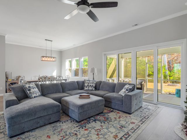 404 Oak View Way, Summerville, SC 29483