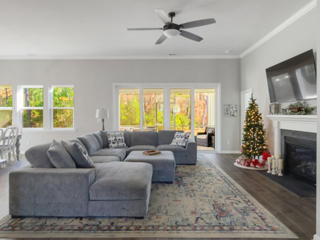 404 Oak View Way, Summerville, SC 29483