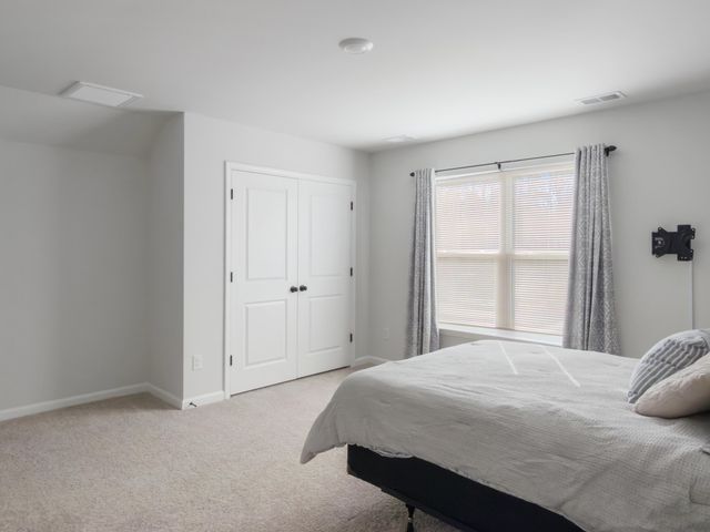 404 Oak View Way, Summerville, SC 29483