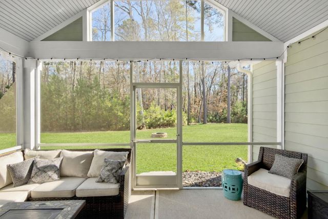 404 Oak View Way, Summerville, SC 29483