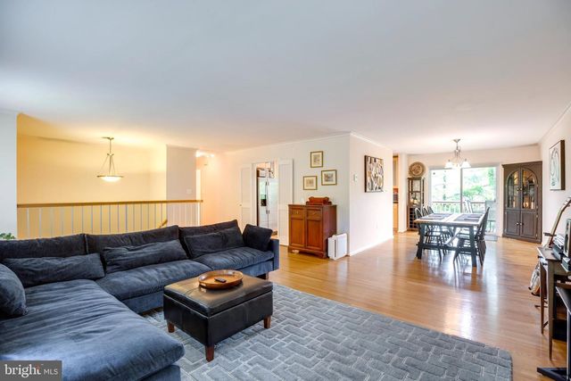 10535 BREVITY DR, Great Falls, VA 22066
