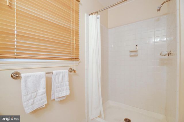 10535 BREVITY DR, Great Falls, VA 22066