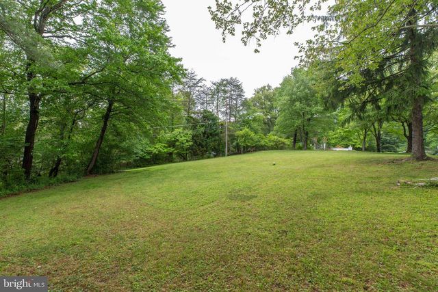 10535 BREVITY DR, Great Falls, VA 22066
