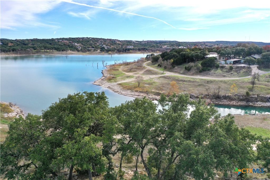 1516 Ensenada Drive, Canyon Lake, TX 78133