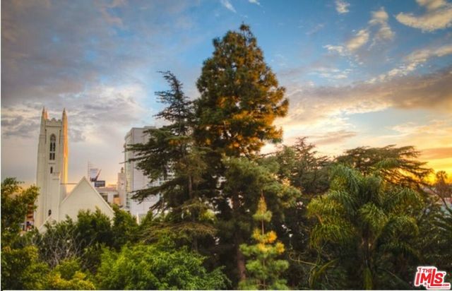 1920 Hillcrest Road 12, Los Angeles, CA 90068