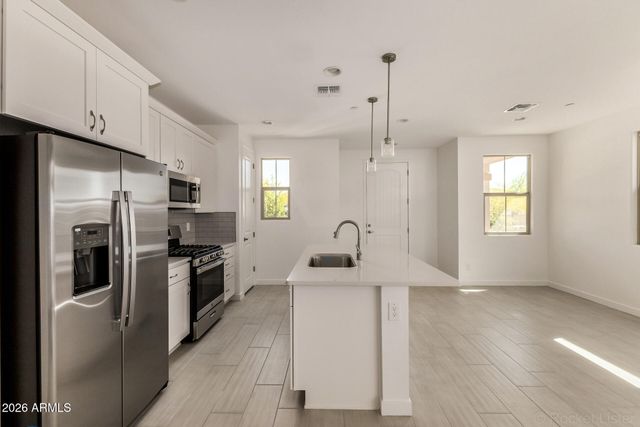 20618 W THOMAS Road, Buckeye, AZ 85396