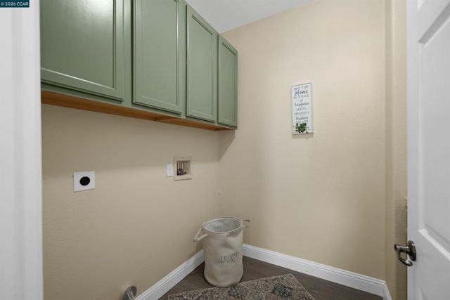 1012 Salt Spray Ter, Hercules, CA 94547