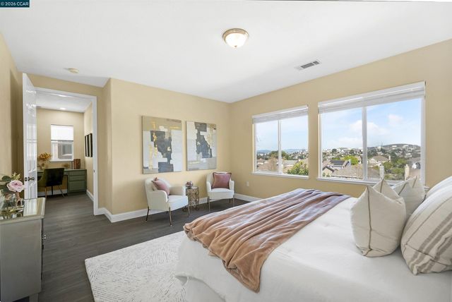 1012 Salt Spray Ter, Hercules, CA 94547