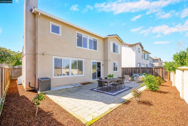 1012 Salt Spray Ter, Hercules, CA 94547