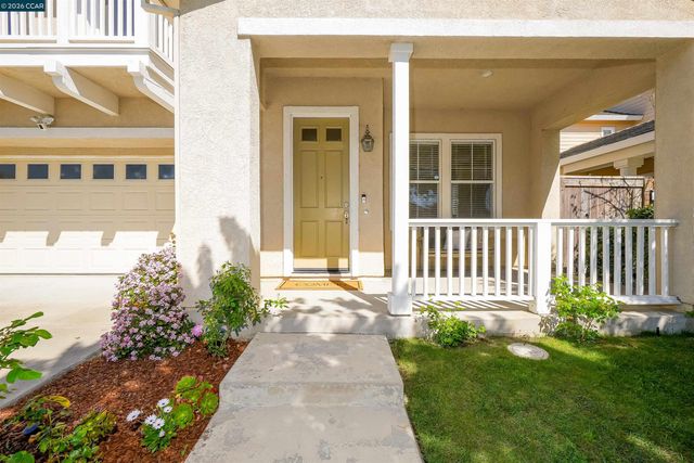 1012 Salt Spray Ter, Hercules, CA 94547
