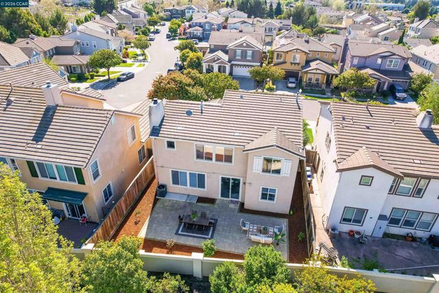 1012 Salt Spray Ter, Hercules, CA 94547