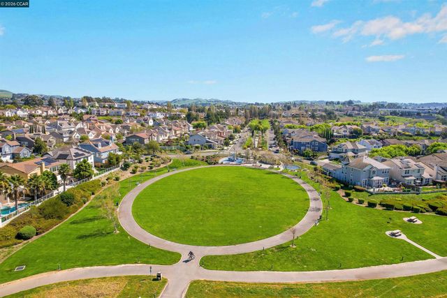 1012 Salt Spray Ter, Hercules, CA 94547