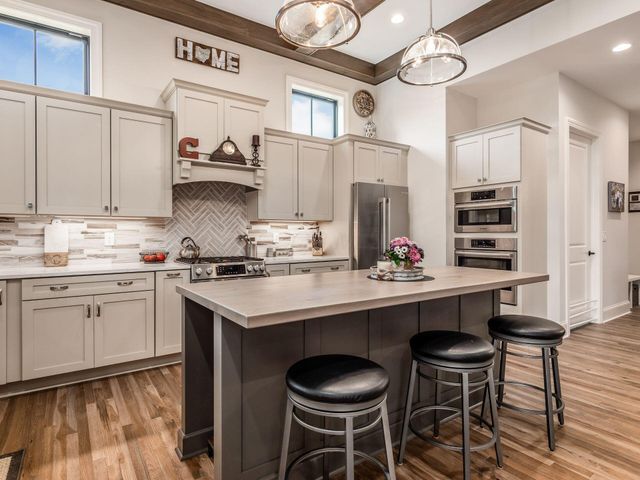 6743 Hamlet Court, Dublin, OH 43016