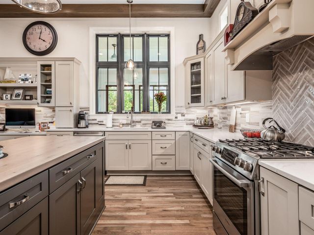 6743 Hamlet Court, Dublin, OH 43016