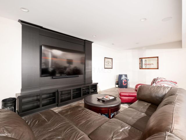 6743 Hamlet Court, Dublin, OH 43016